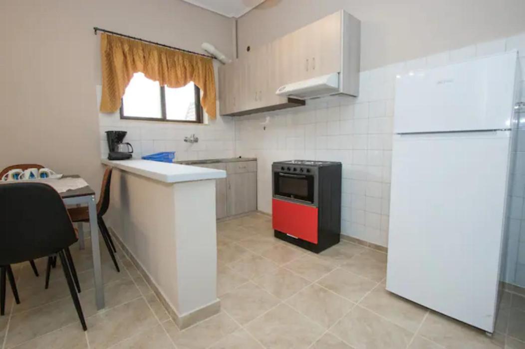 Vasileiou Apartments Kamena Vourla Exteriör bild